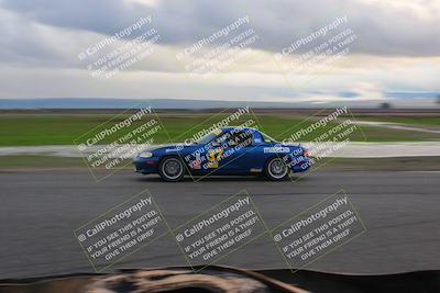 media/Jan-14-2023-CalClub SCCA (Sat) [[d2757389b8]]/Group 7/Race (Sunset)/